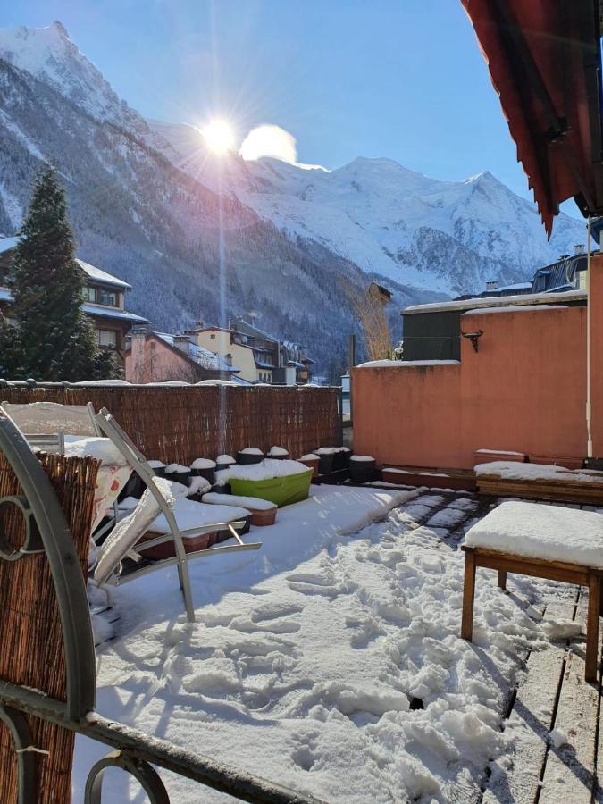 Appartement Chamonix Hyper centre . terrasse vue mont blanc . parking Extérieur photo